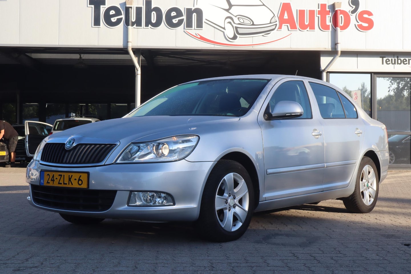 Skoda Octavia - 1.2 TSI Arctic | Trekhaak | Climate control | Cruise control | Stoelverwarming - AutoWereld.nl