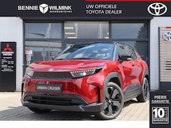 Toyota Urban Cruiser - Executive 61 kWh | Panoramdak | 360 Camera | Stuur/Stoel Verwarming |