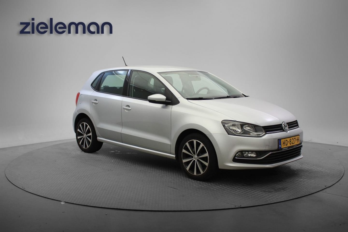 Volkswagen Polo - 1.2 TSI 5 deurs Comfortline - Carplay, Navi, Cruise - AutoWereld.nl