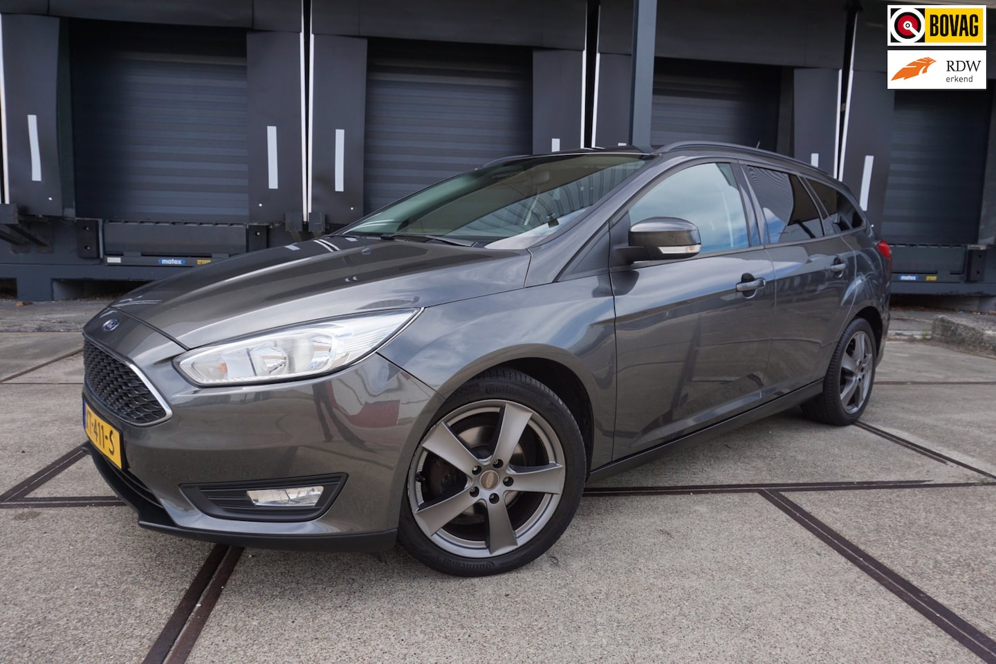 Ford Focus Wagon - 1.0 Titanium 1.0 Titanium - AutoWereld.nl