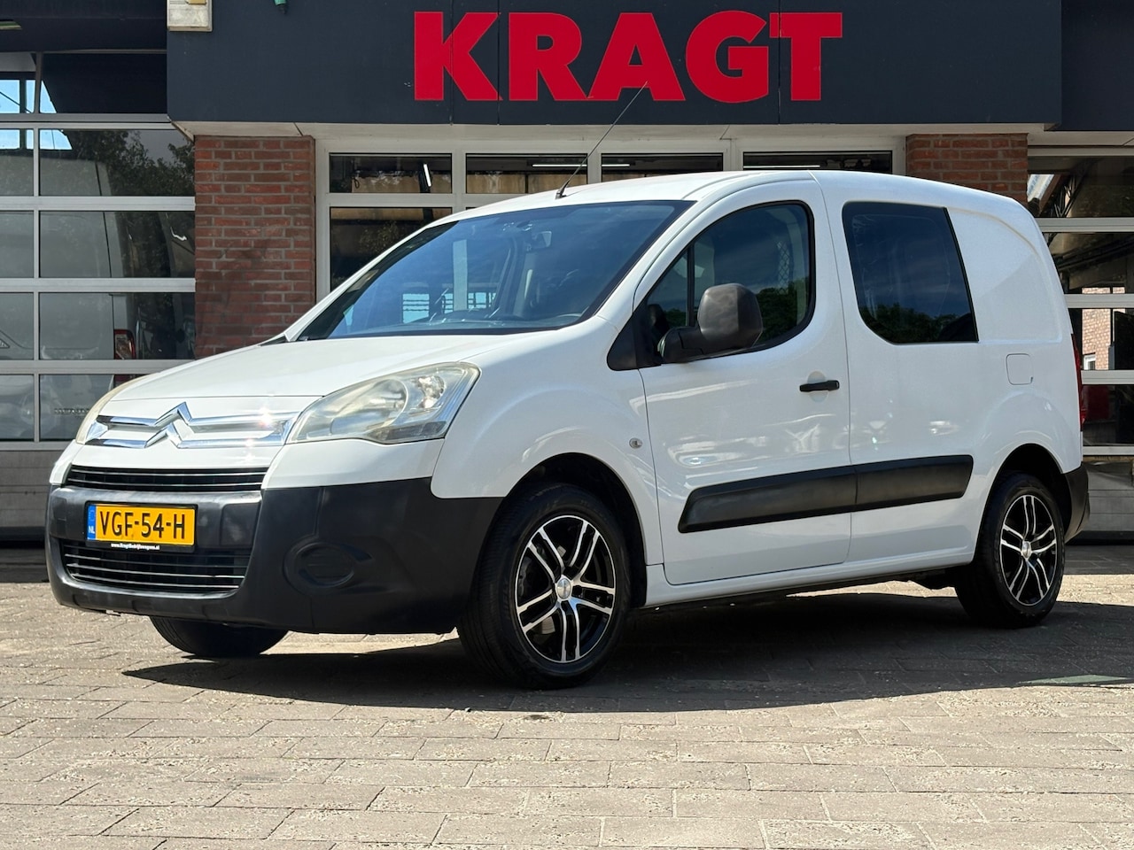 Citroën Berlingo - 1.6 VTi 500 Club|BENZINE|trekhaak met 1200KG trek|radio|lichtmetalen velgen|schuifdeur met - AutoWereld.nl