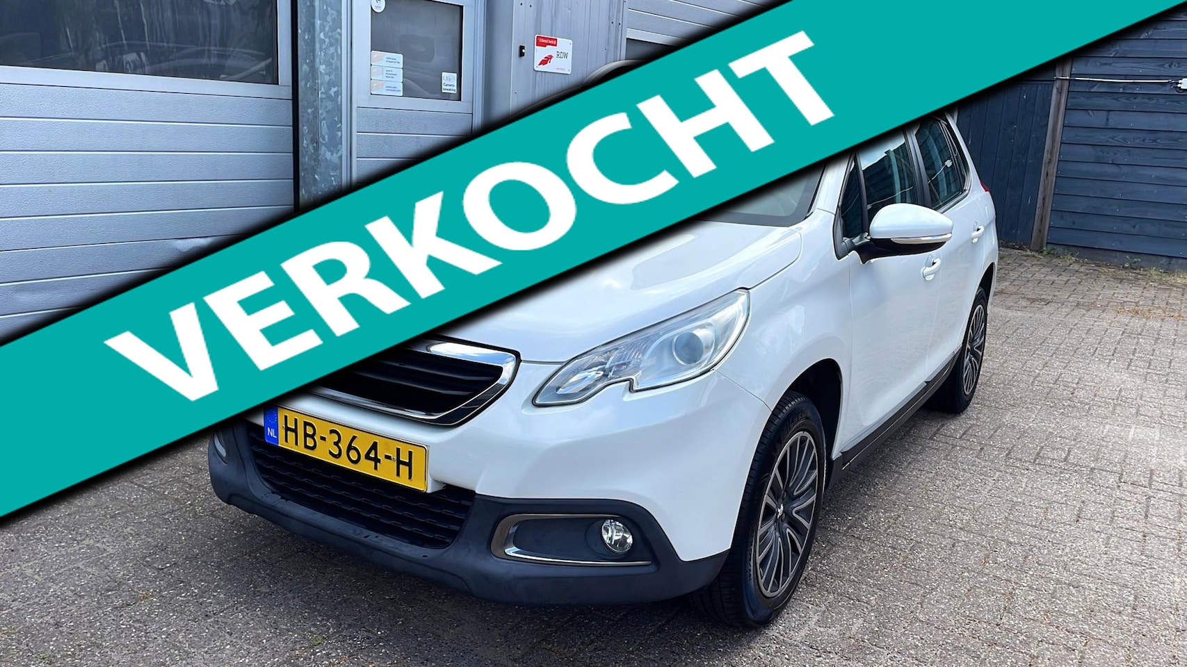 Peugeot 2008 - 1.2 PureTech Active-Navi-Panorama-Airco-Cruise - AutoWereld.nl