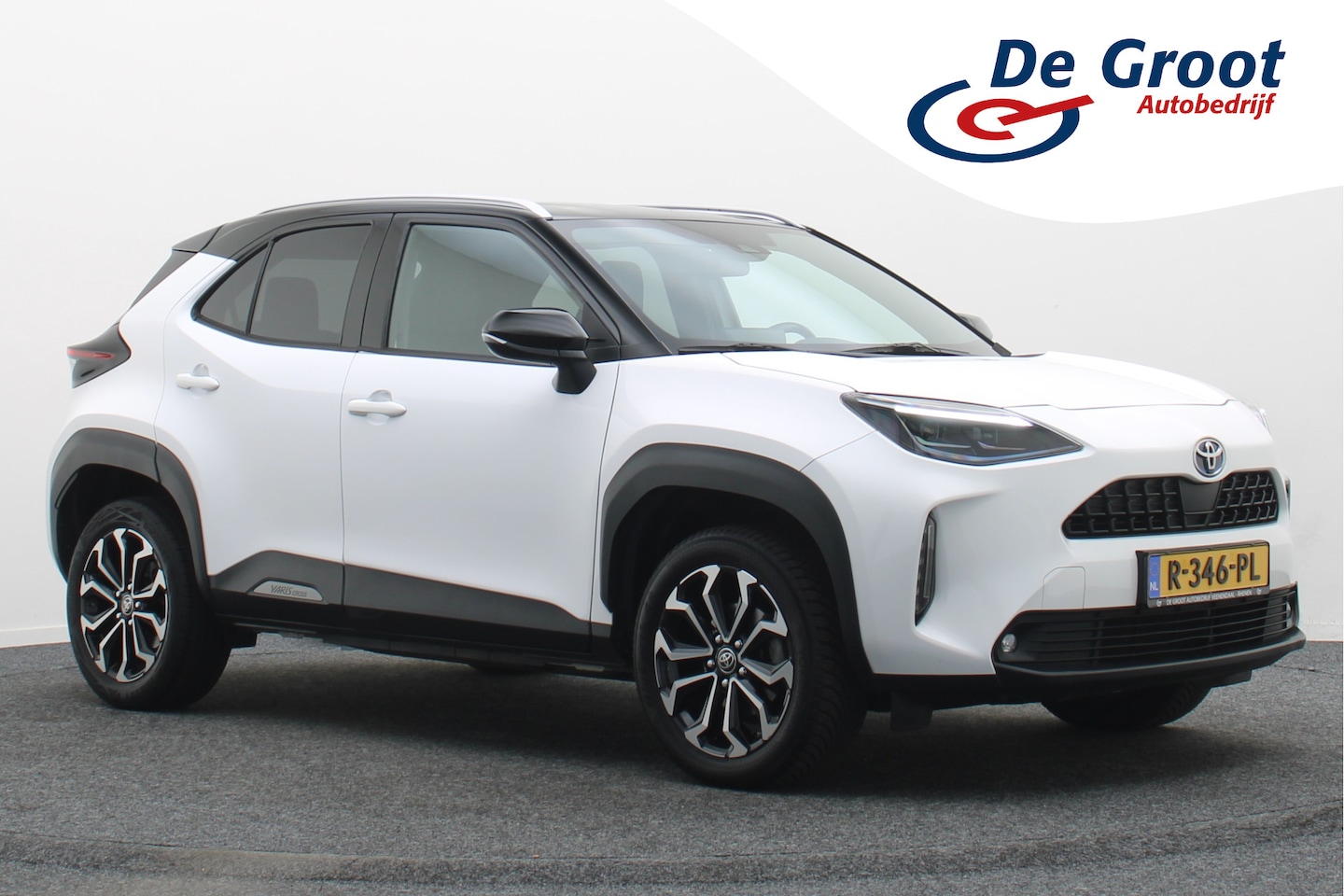 Toyota Yaris Cross - 1.5 Hybrid Dynamic Two-Tone, Camera, Keyless, Apple Carplay, ACC, 17" - AutoWereld.nl