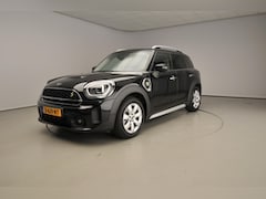 MINI Countryman - 1.5 Cooper S E ALL4 | LED | Navigatie | Stoelverwarming | Clima | PDC | DAB | Alu 17 inch