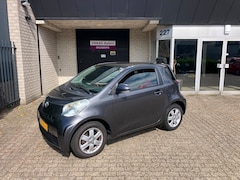Toyota iQ - 1.0 VVTi Comfort / AIRCO / LEDER / NL-AUTO / KM + NAP / ALU VELGEN / APK 2027