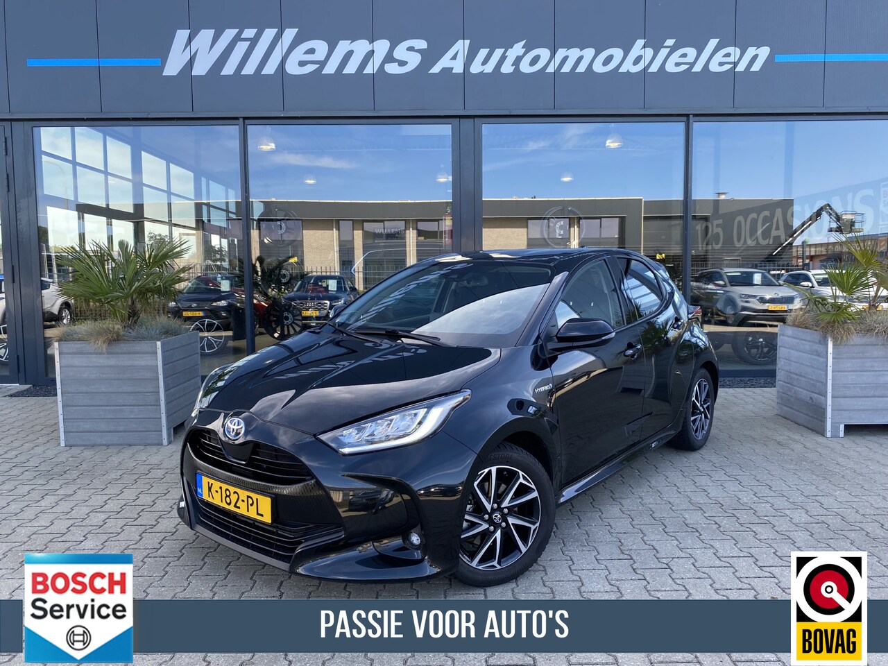 Toyota Yaris - 1.5 Hybrid Style Navigatie , Adaptive Cruise Control - AutoWereld.nl