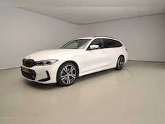 BMW 3-serie Touring - 320e | M-Sportpakket | LED | Leder | Navigatie | Trekhaak | Sportstoelen | Stoelverwarming