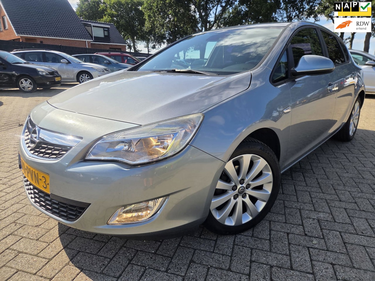 Opel Astra - 1.4 Turbo Edition 2011. Airco/Cruise/Lichtmetaal etc.. APK 05-2027 - AutoWereld.nl