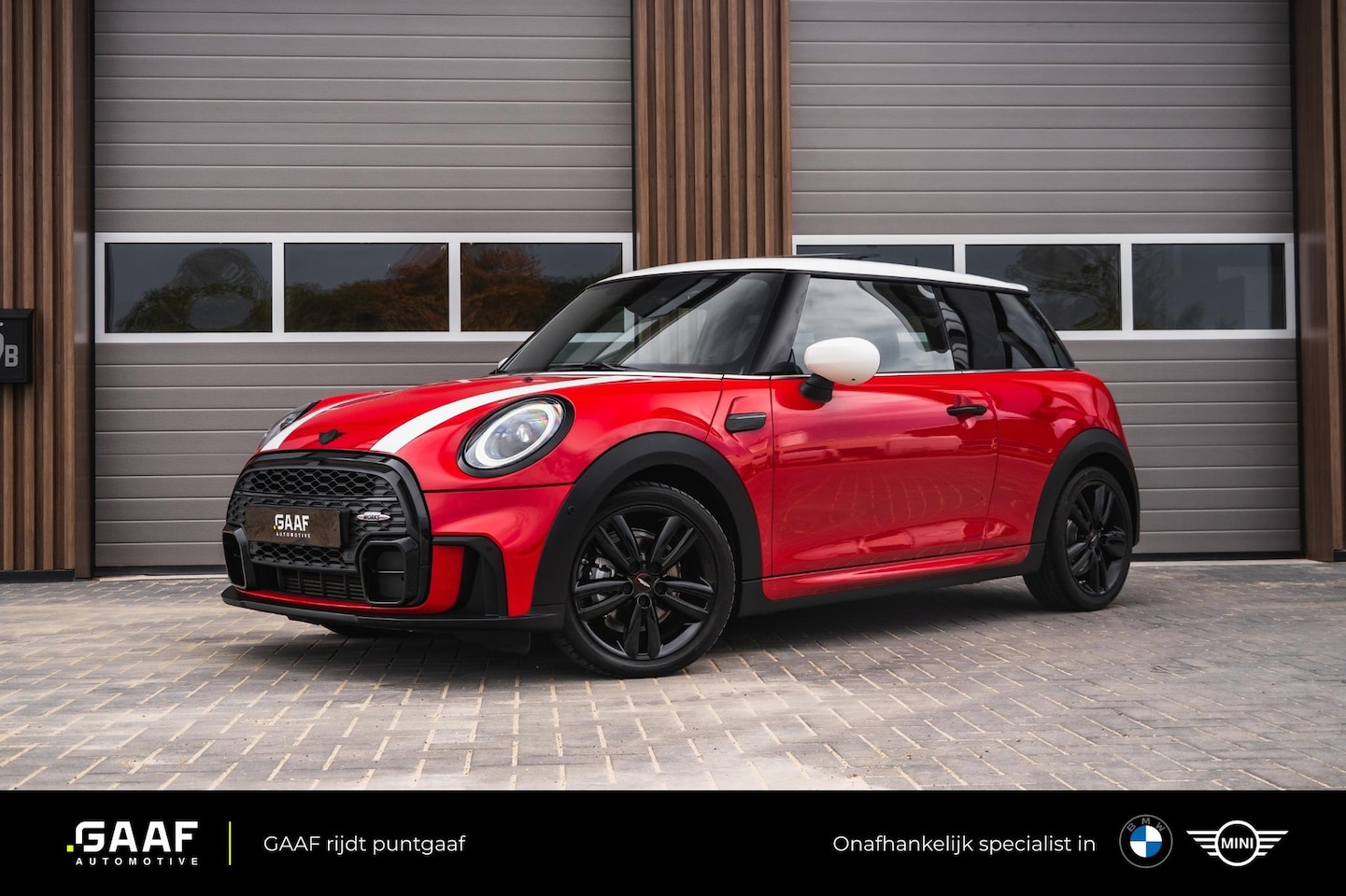 MINI Cooper - 1.5 | JCW Trim | Pano Dak | Navi Prof | Stoel-/stuurverw | 17" - AutoWereld.nl