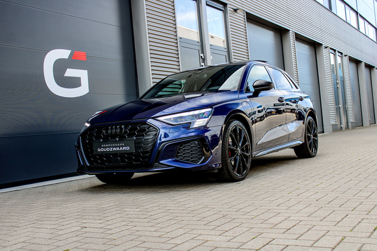 Audi A3 Sportback - 45 TFSI e S edition Competition | Pano | Sportstoelen | Matrix | B&O | Camera | ACC - AutoWereld.nl