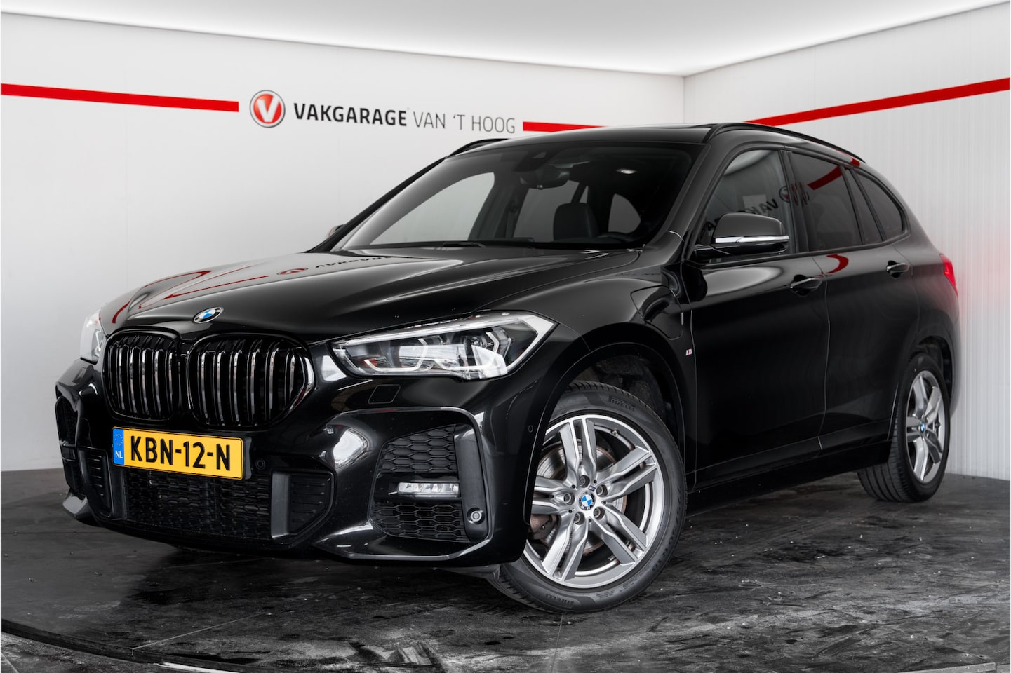 BMW X1 - xDrive25e M-Sport Panoramadak Trekhaak - AutoWereld.nl