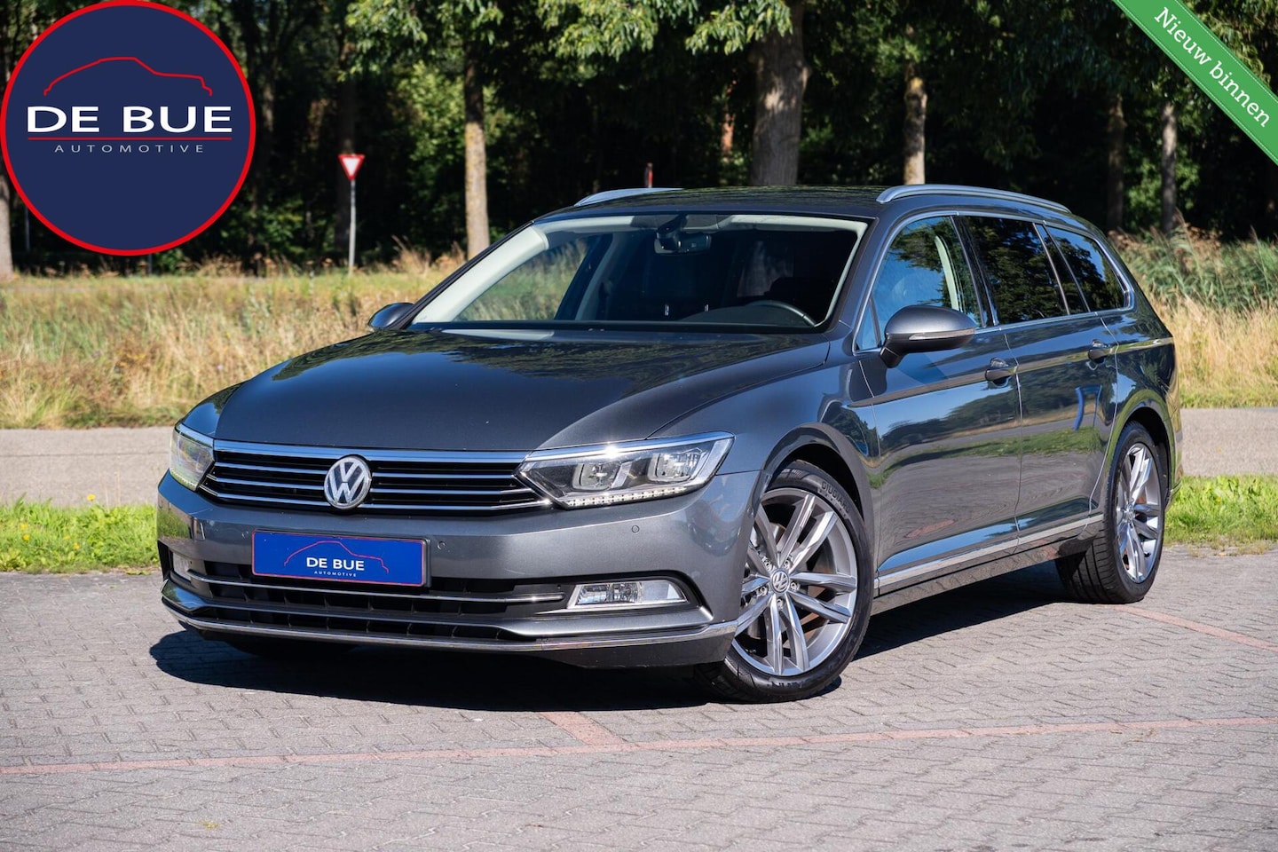 Volkswagen Passat Variant - 1.4 TSI ACT Highline R-Line|Org.NL NAP|Trekhaak|CarPlay|Digitaal Dashboard|ErgoComfort|Cam - AutoWereld.nl