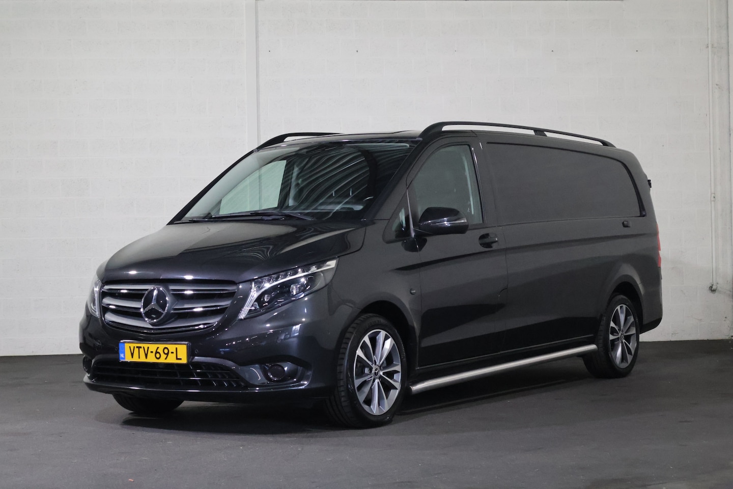 Mercedes-Benz Vito - 119 CDI XL Automaat Led Laadklep in Laadtuimte - AutoWereld.nl