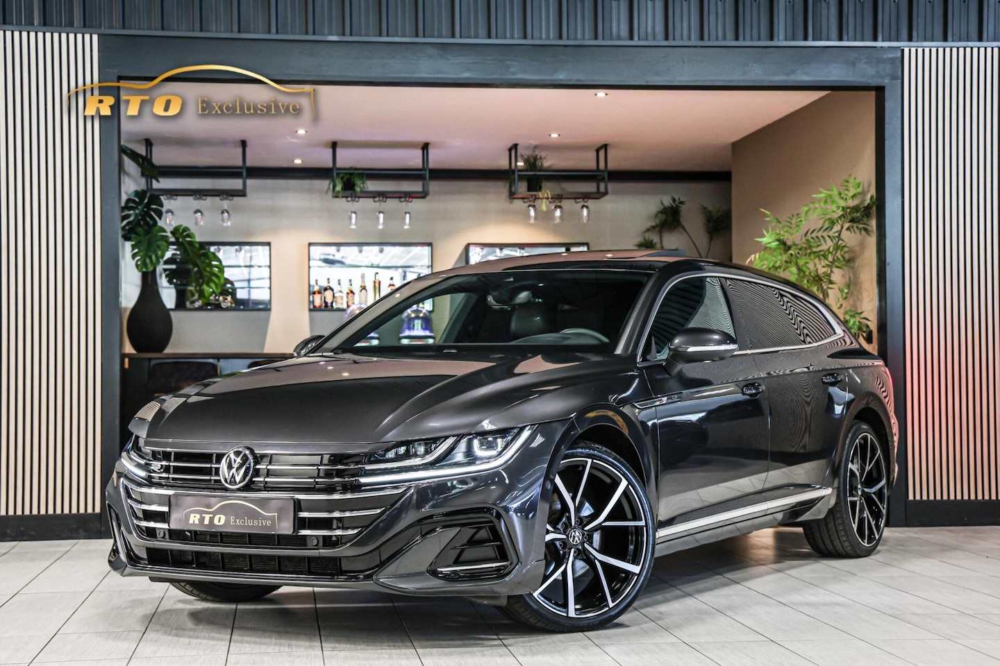 Volkswagen Arteon Shooting Brake - 1.4 TSI eHybrid R-Line|Pano - AutoWereld.nl