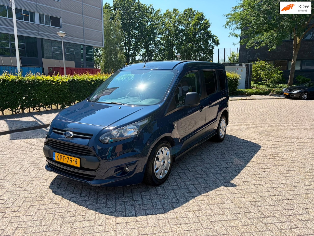 Ford Tourneo Connect Compact - 1.0 Trend Airco 5 persoons Nap benzine - AutoWereld.nl