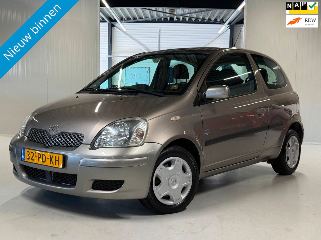 Toyota Yaris - 1.3 VVT-i Sol Airco|Automaat|PDC!! - AutoWereld.nl