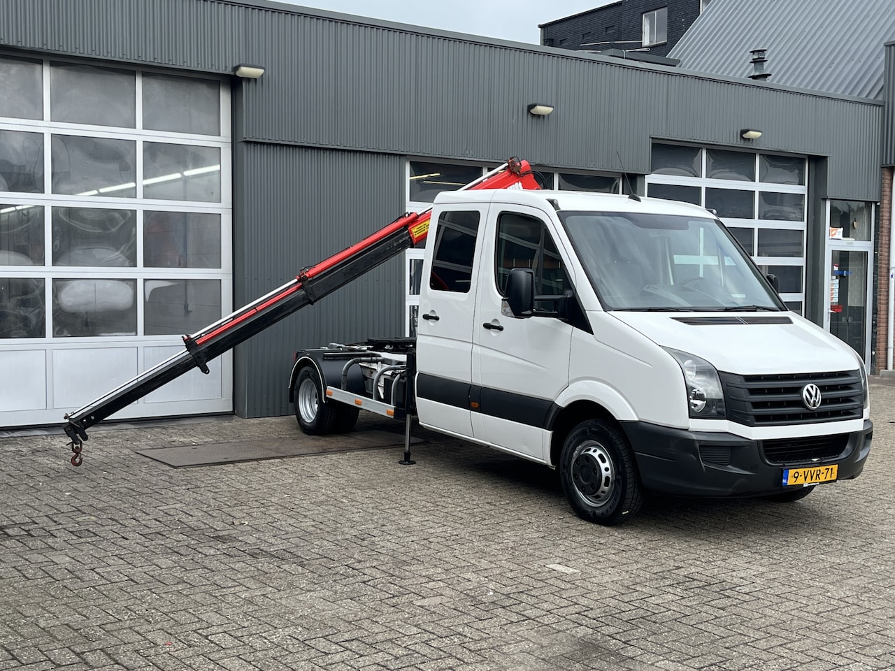 Volkswagen Crafter - 46 2.0 TDI Be-Trekker Maxilift Laadkraan M260 Kastinrichting Pto Airco Cruise controle 3-P - AutoWereld.nl