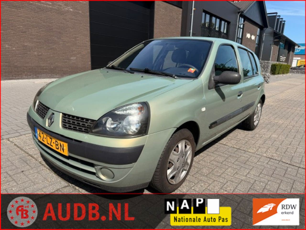 Renault Clio - 1.2-16V Authentique| 5 DEURS| AIRCO| - AutoWereld.nl
