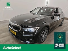 BMW 3-serie - 318i 156pk Automaat Executive Edition | Model Sport Line| M stuur | 18" | Zwarte hemel | A