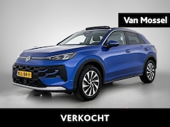 Volkswagen T-Roc - 1.5 eTsi Life First Edition | 150 PK | Automaat | Panorama Schuif/Kantel Dak | Stoel en St
