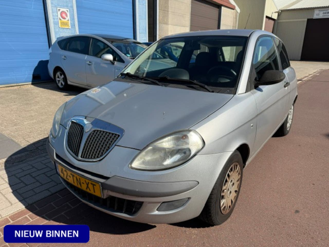 Lancia Y(psilon) - Ypsilon 1.2i met 113.926km NAP en nieuwe APK (08-2027) Leuke en zuinige auto met boekjes. - AutoWereld.nl