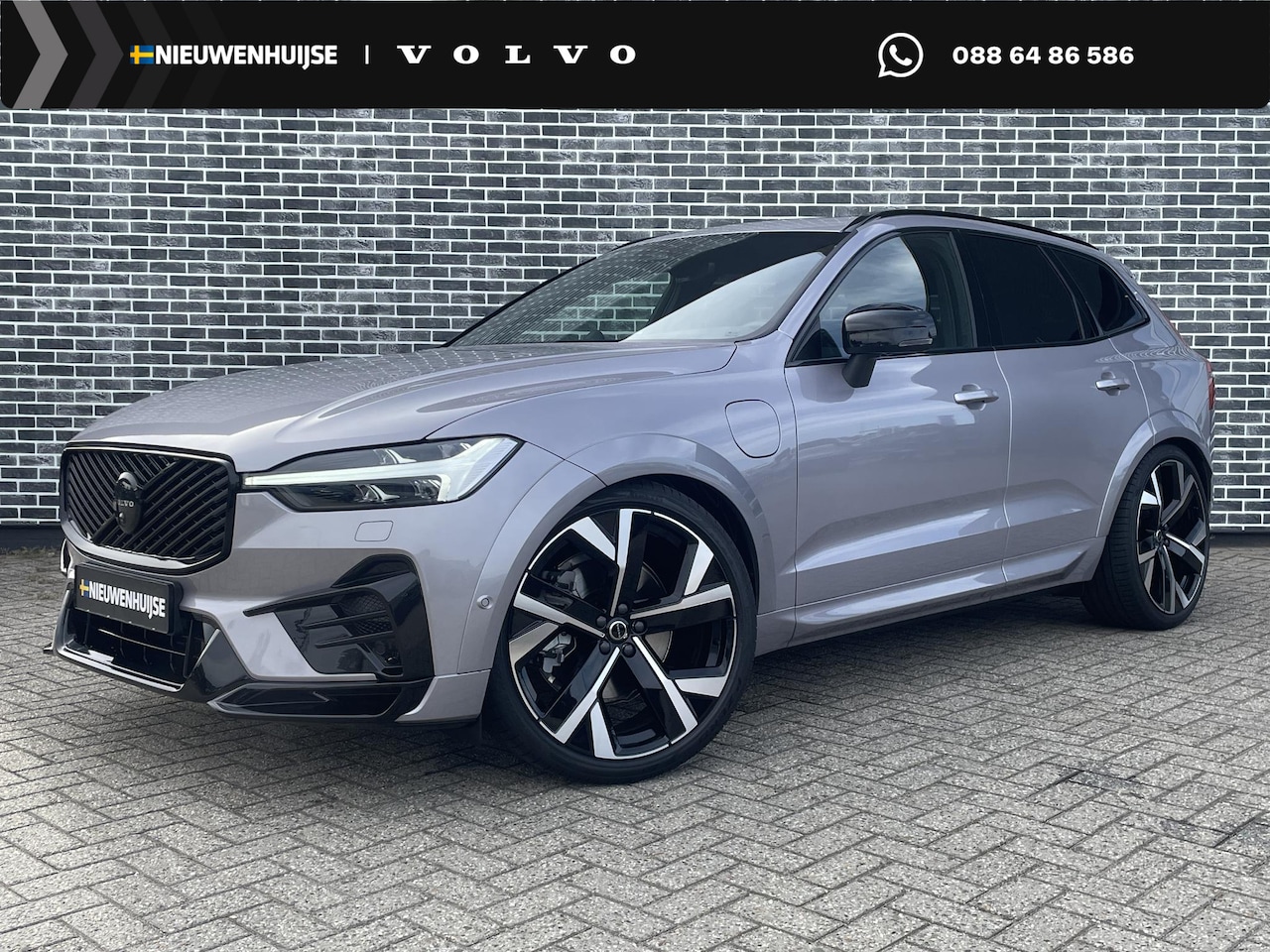 Volvo XC60 - 2.0 T8 Plug-in hybrid AWD Ultra Dark Exec. Ed. HEICO Edition | Actieve Luchtvering | Bower - AutoWereld.nl