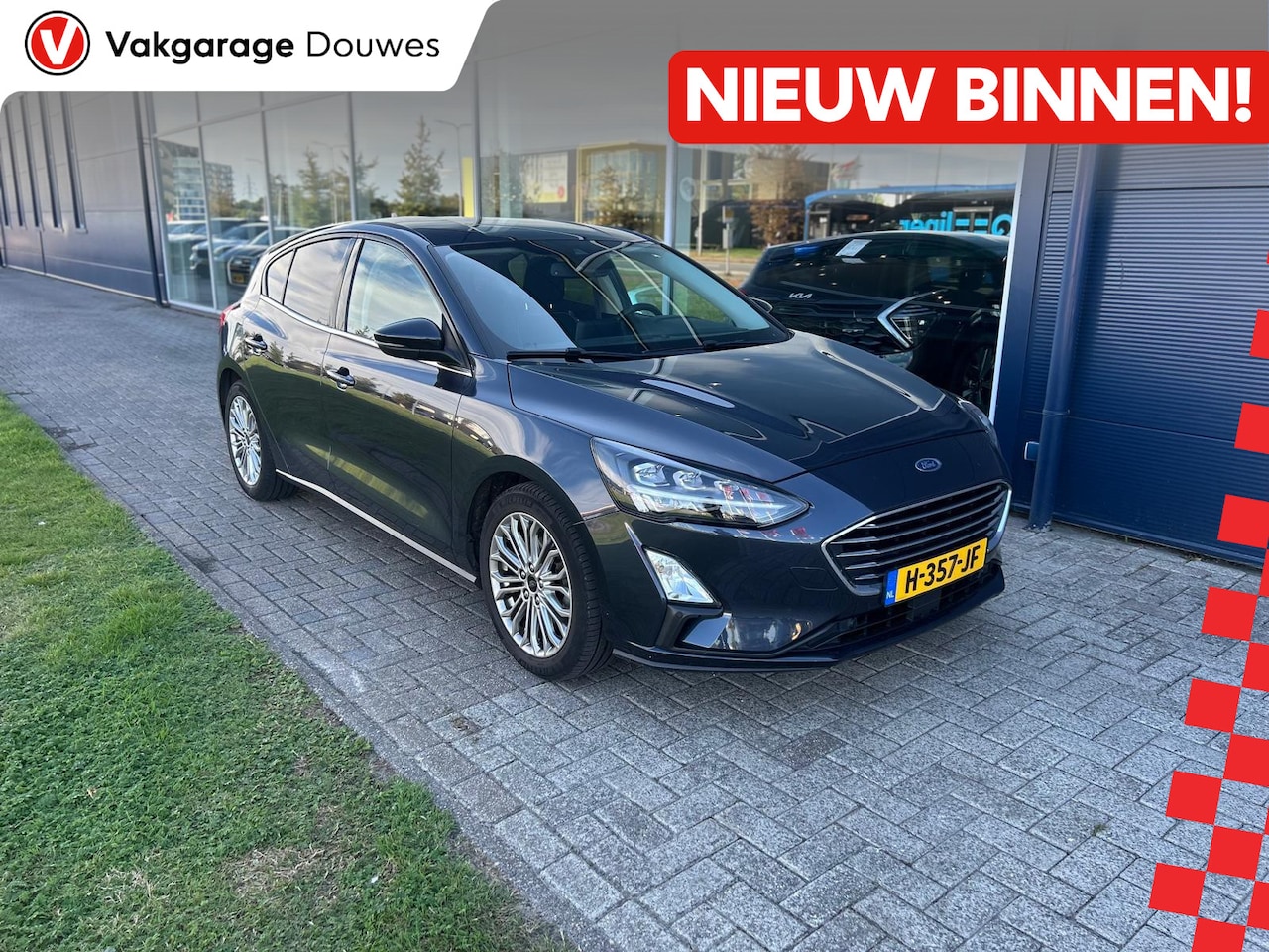 Ford Focus - 1.0 EcoBoost Titanium Business |NAP|Automaat|Winterpack - AutoWereld.nl