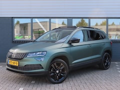 Skoda Karoq - 1.0 TSI | Pano dak | Trekhaak wegklapbaar | Stoel + stuurwielverwarming |