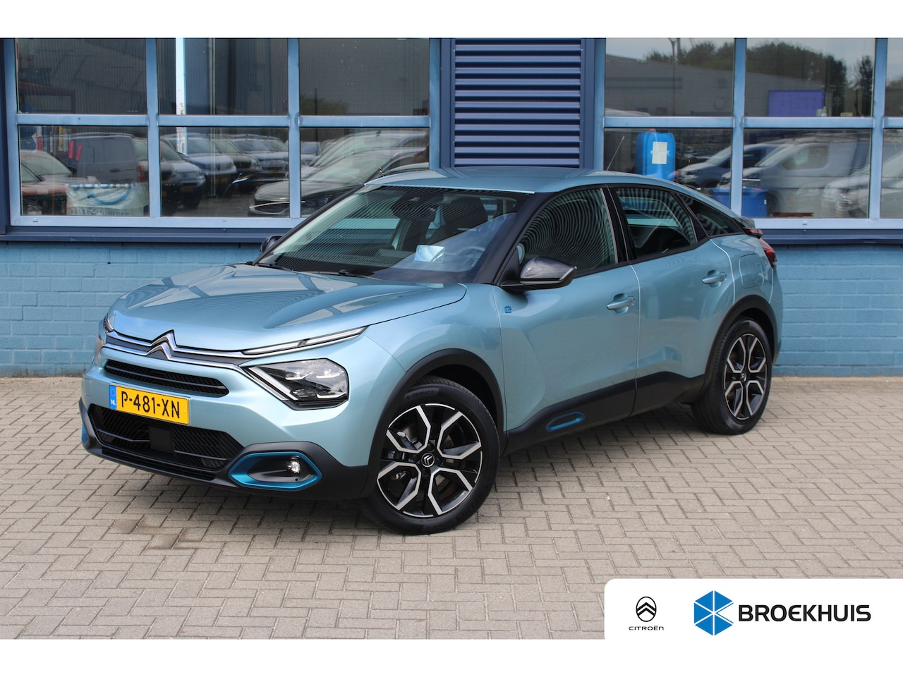 Citroën Ë-C4 - Feel Pack 50 kWh SOH waarde 91,44 | Achterbank in delen neerklapbaar | Achterbank met arms - AutoWereld.nl