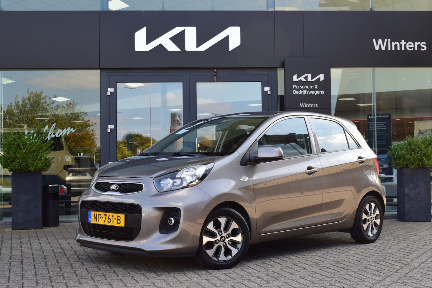 Kia Picanto - 1.0 CVVT EconomyPlusLine | Navigatie | Airco | Camera | Tot 10Jr. Kia-Garantie | - AutoWereld.nl