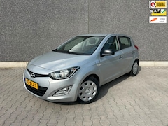 Hyundai i20 - 1.2i Business Edition | NW BANDEN | TREKHAAK | AUX/USB | APK T/M 26-8-2027 | AFLEVERBEURT
