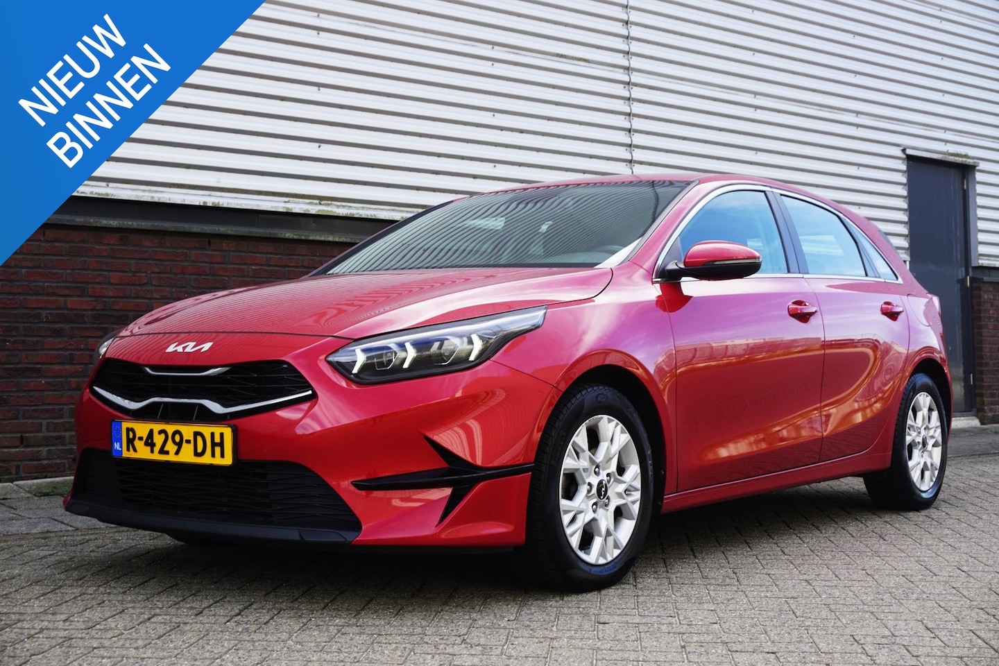 Kia Cee'd - Ceed 1.0 T-GDi DynamicLine/120PK/All-Seasonbanden/ 1e Eigenaar. - AutoWereld.nl