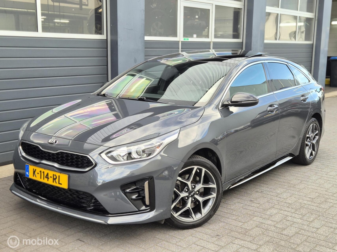 Kia Pro cee'd - 1.0 T-GDI GT-Line | PANO | CAMERA | CARPLAY | LED | PDC | - AutoWereld.nl