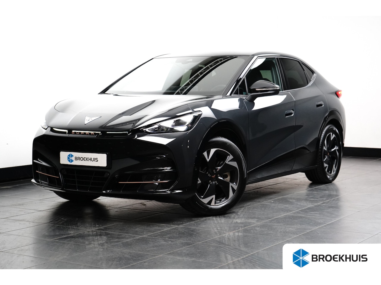 CUPRA Tavascan - 82 kWh 286pk Business | Camera | Adaptive Cruise Control | Dodehoeksensor | Keyless | Elek - AutoWereld.nl