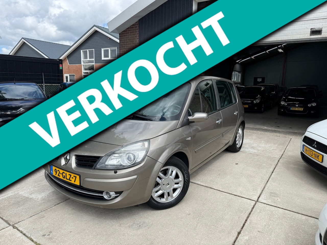 Renault Scénic - 2.0-16V Tech Line |NEW APK|AIRCO|AUTOMAAT|NAP|CRUISE|NAVI|PANO|TREKHAAK|CLIMA|STARTSTOP|EL - AutoWereld.nl