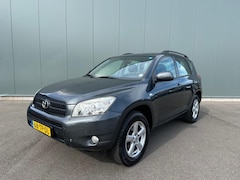 Toyota RAV4 - 2.0 VVTi Executive 4WD | LEDER | TREKHAAK