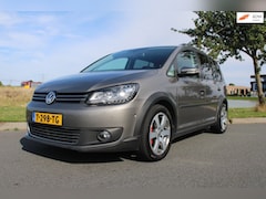 Volkswagen Touran Cross - 1.4 TSI 7p. Climate Control navigatie automaat APK 29-08-2027