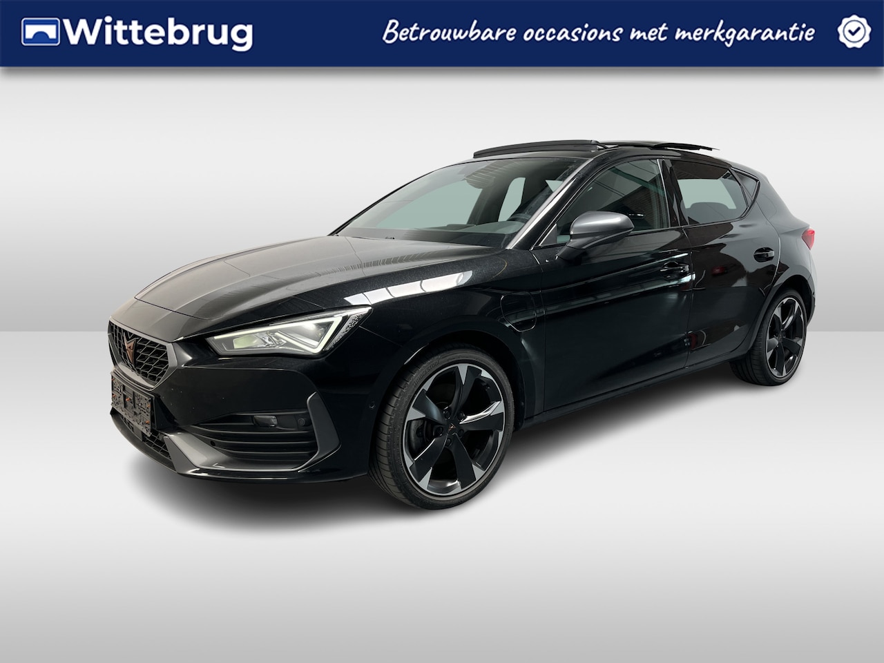 CUPRA Leon - 1.4 e-Hybrid Performance / AUTOMAAT/ PANO/ ACC/ PARK.SENSOREN V+A/ CAMERA/ STUURVERWARMING - AutoWereld.nl