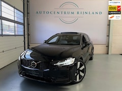 Volvo V60 - 2.0 T6 Plug-in hybrid AWD Ultra Dark, Pano, HUD, Leer, Elektrische stoelen, stoel/Stuurver