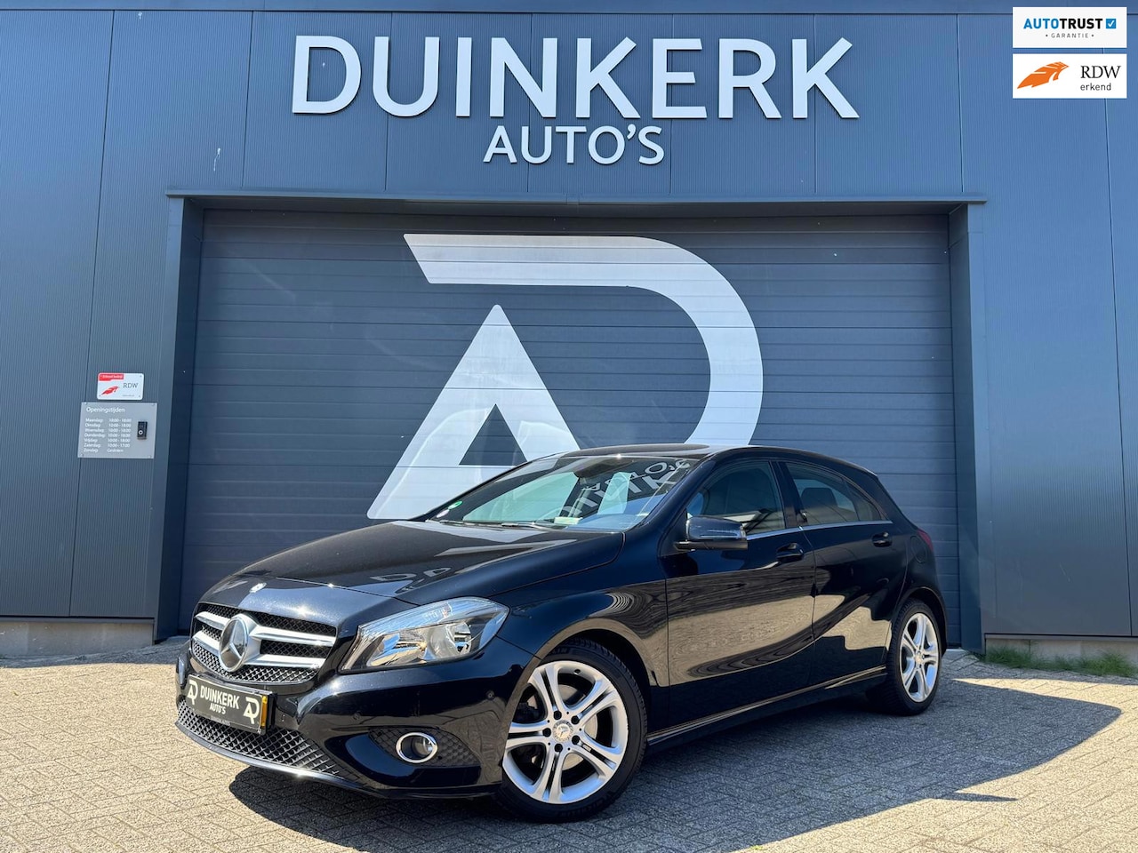 Mercedes-Benz A-klasse - 200 Ambition | Automaat | Airco | Cruise | Stoelverwarming | Standkachel | NAV | Parkeerse - AutoWereld.nl