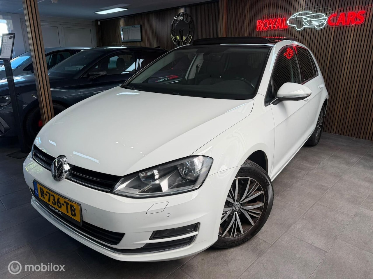 Volkswagen Golf - 1.2 TSI All Star|Pano|Navi|Dsg|Nette auto! - AutoWereld.nl