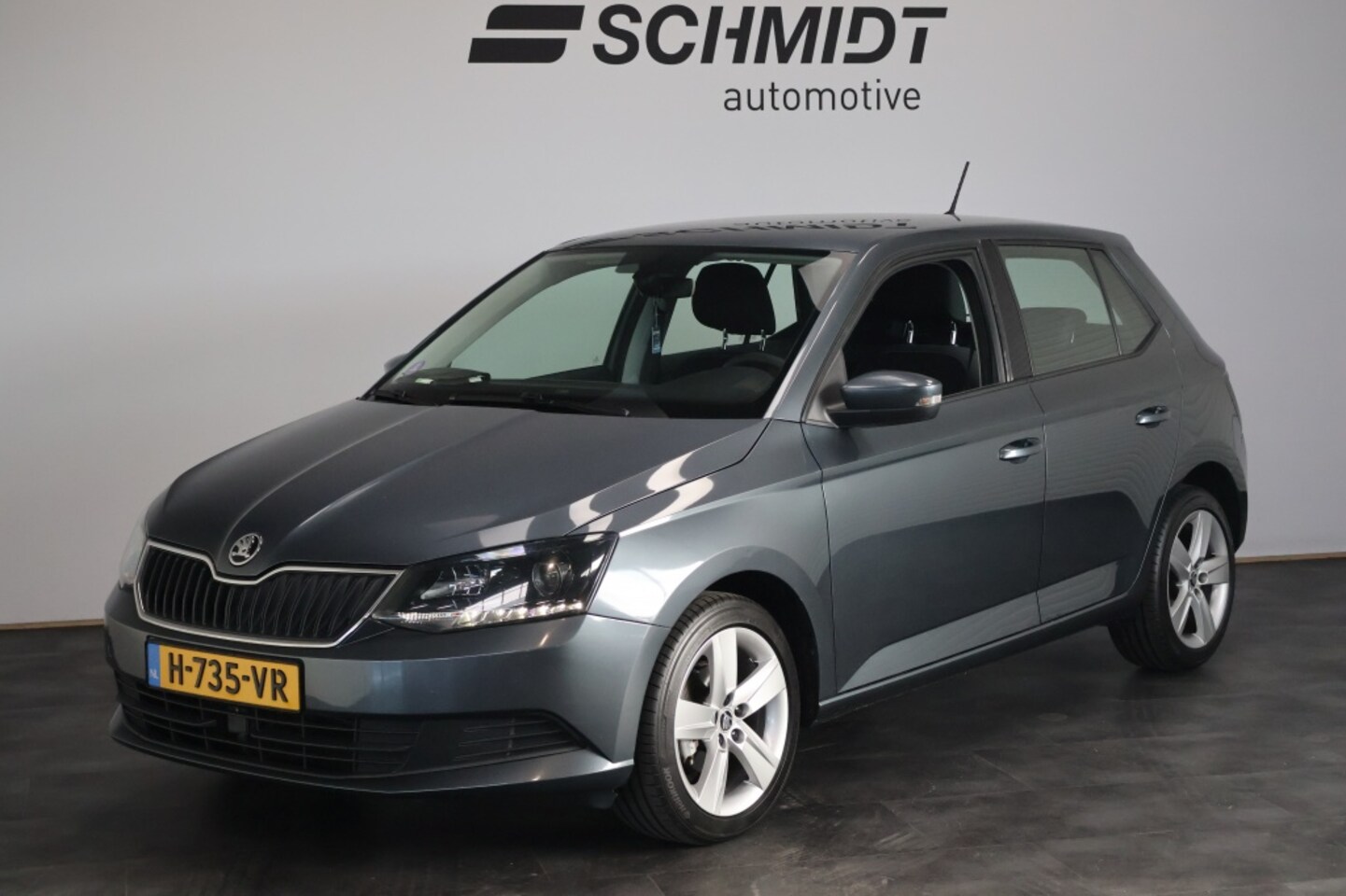 Skoda Fabia - 1.2 TSI Active 90pk | Trekhaak | Airco | DAB - AutoWereld.nl