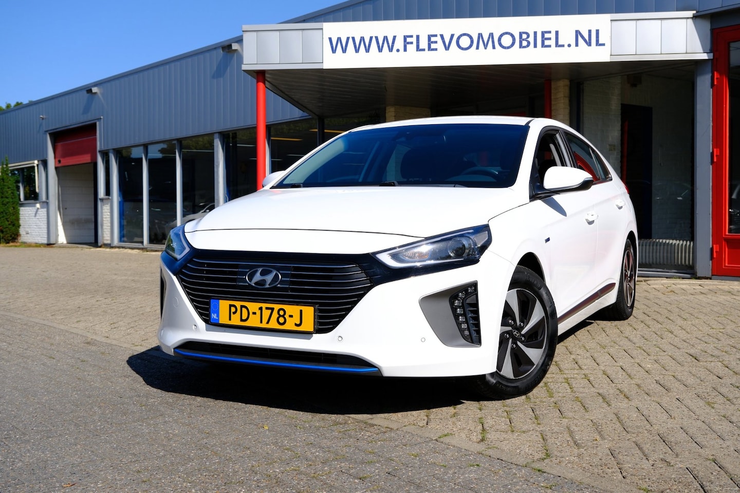 Hyundai IONIQ - 1.6 GDi Comfort Aut. Navi|Clima|Cam|LMV|CarPlay - AutoWereld.nl