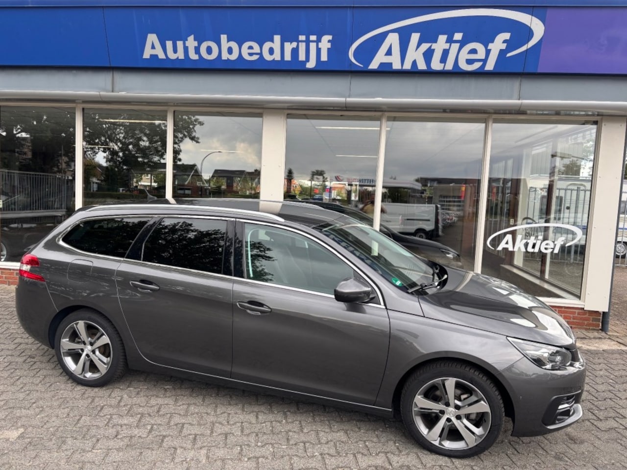 Peugeot 308 - 1.2 GT-LINE automaat - AutoWereld.nl
