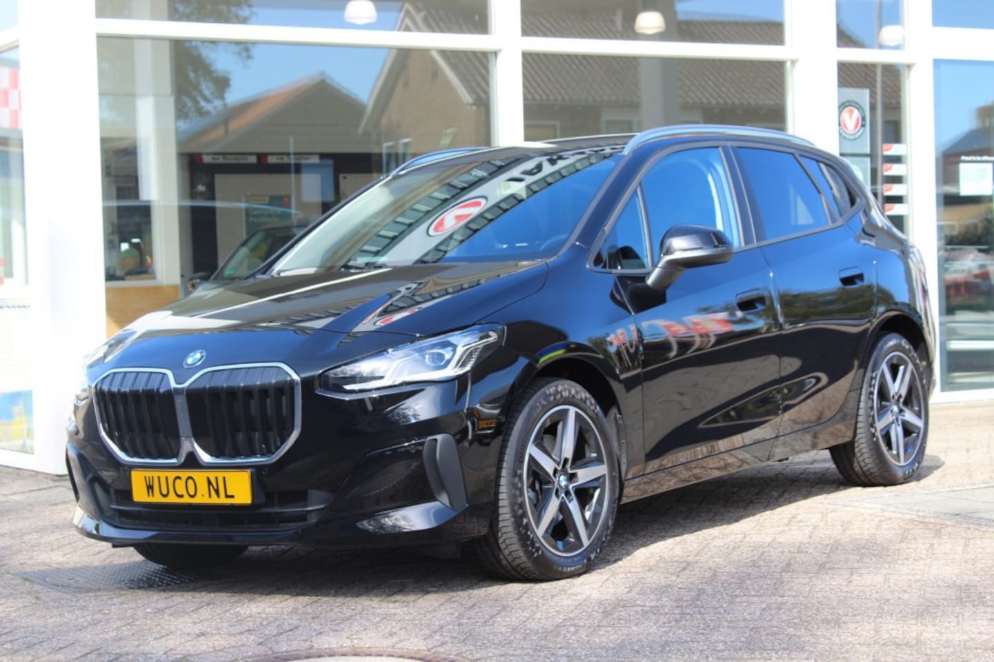 BMW 2-serie Active Tourer - 218i Executive 218I EXECUTIVE - AutoWereld.nl