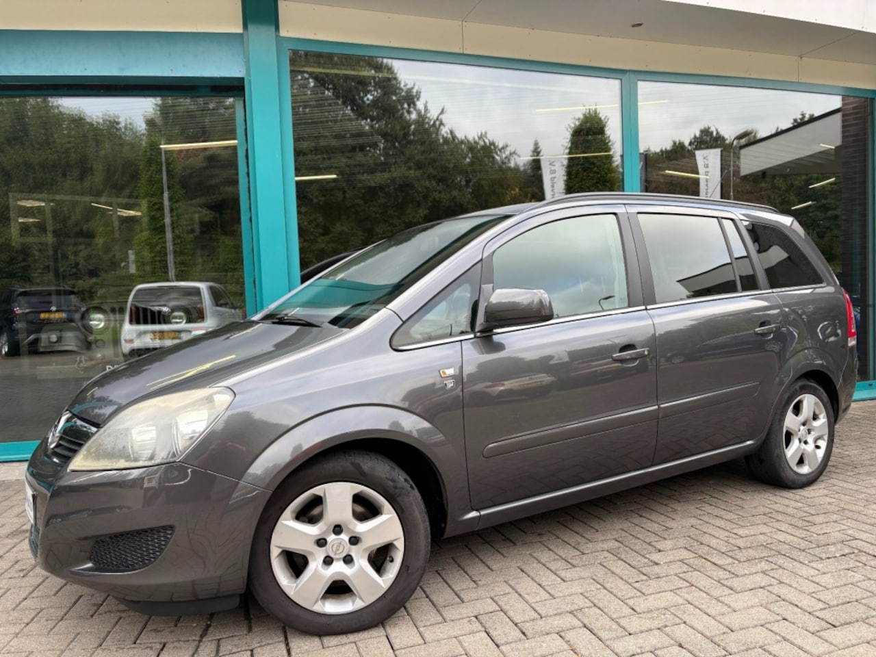 Opel Zafira - 1.6 7-Persoons Climate, Cruise, TrHaak - AutoWereld.nl
