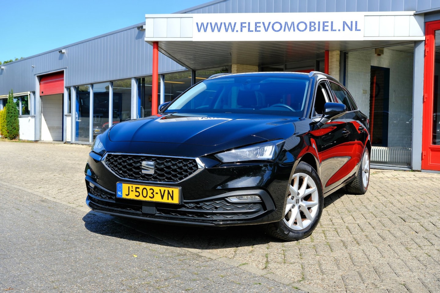 SEAT Leon Sportstourer - 1.5 TSI 130pk Style Launch Edition Navi|Adapt.Cruise|ParkAssist|CarPlay|LMV - AutoWereld.nl