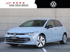 Volkswagen Golf - 1.5 eHybrid Life Edition 204pk DSG | Navigatie | Trekhaak | LED | Stoel- & Stuurverwarming