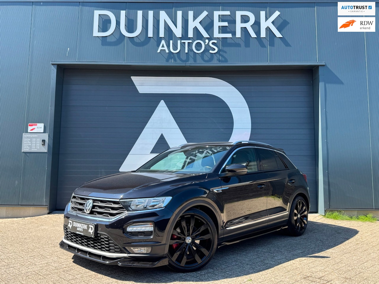Volkswagen T-Roc - 1.5 TSI Sport | Airco climate | Adaptive cruise| Lane assist | Carplay | Beats | Parkeerse - AutoWereld.nl