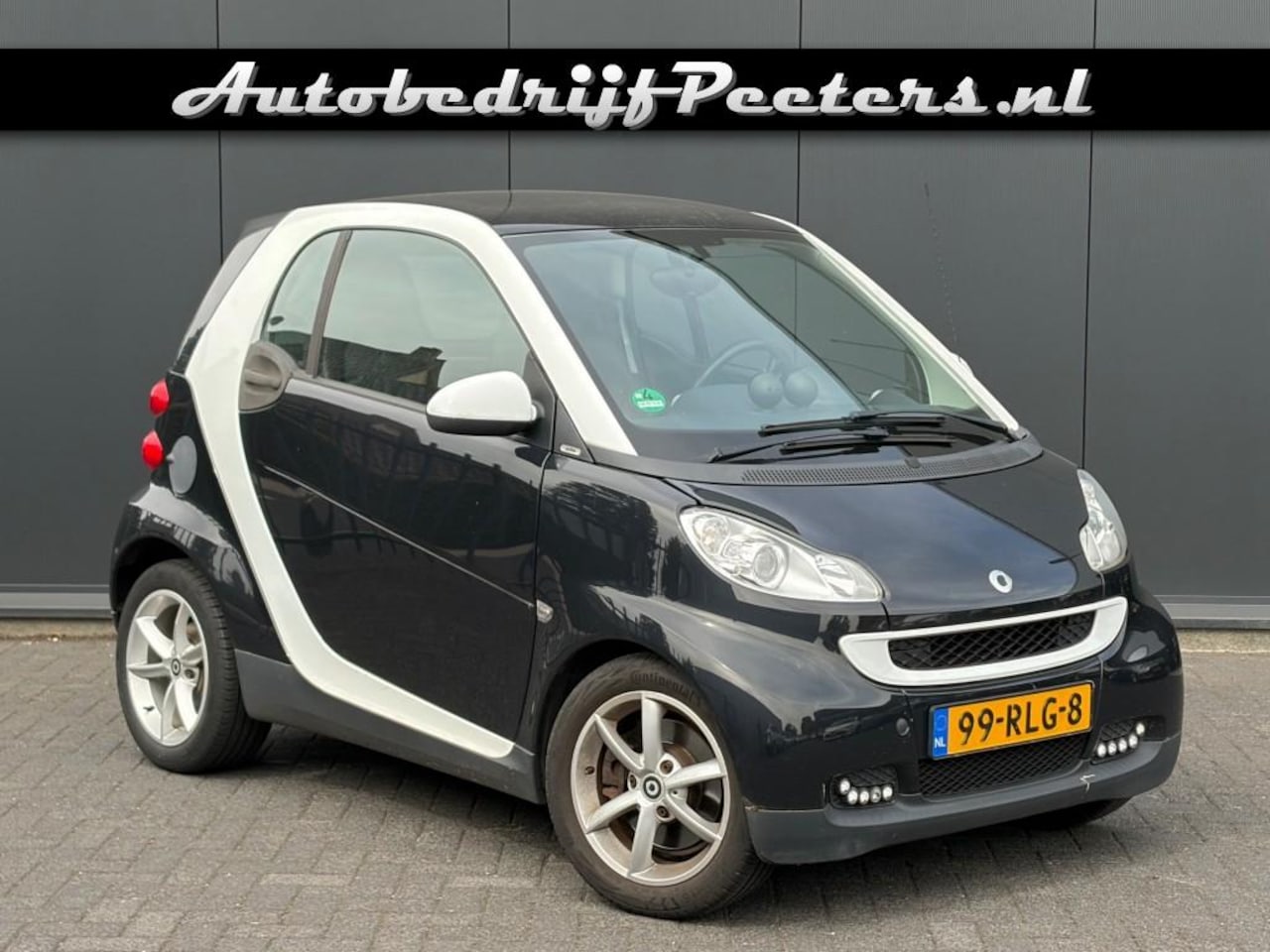 Smart Fortwo - 1.0 mhd Panoramadak Airco Navigatie NL-auto - AutoWereld.nl